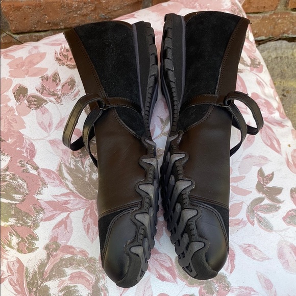 Skechers Women's Black Mary Jane Shoes Sz 9.5 - Picture 6 of 6